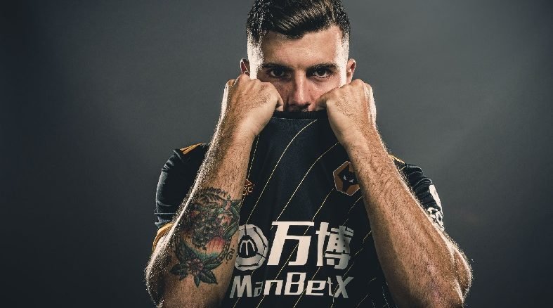 cutrone Patrick Cutrone in Wolves shirt