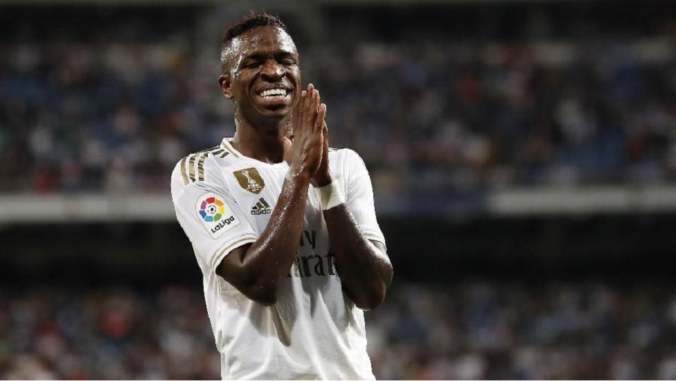 Real Madrid Tops La Liga Table Barcelona Wins At Home Soccer Antenna